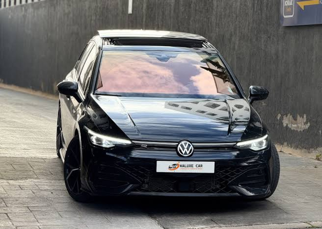 VOLSWWAGEN